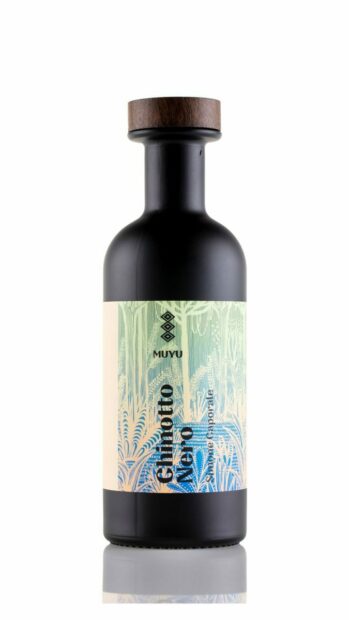 MUYU Chinotto Nero – Simone Caporale