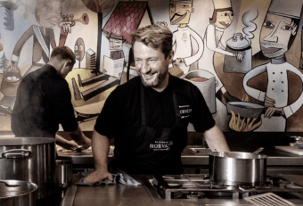 Fenix Drinks opět součástí degustační večeře Marek & Friends v Červeném Jelenovi